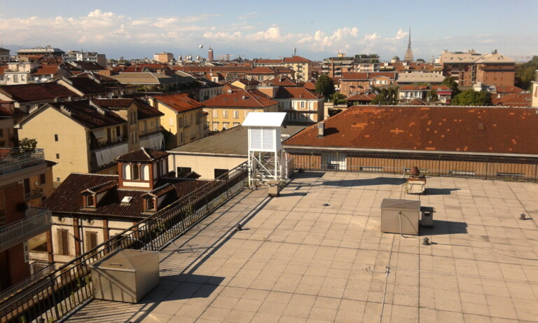 stazione-meteo-torino-dipartimento-di-fisica-768x461.jpg