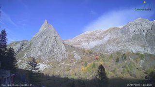 Acceglio (CN) - Rifugio Campo Base (vista Rocca Provenzale)